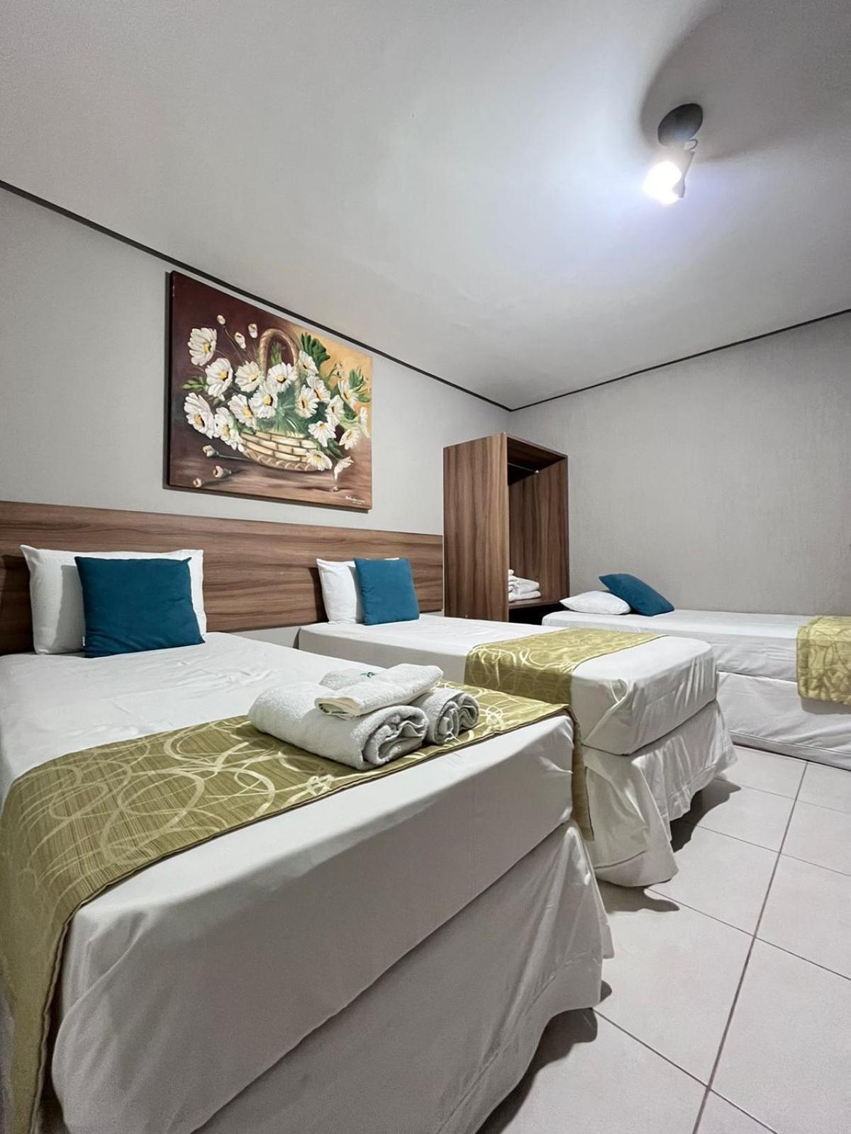 Hotel Cantinho Verde Teixeira de Freitas Esterno foto